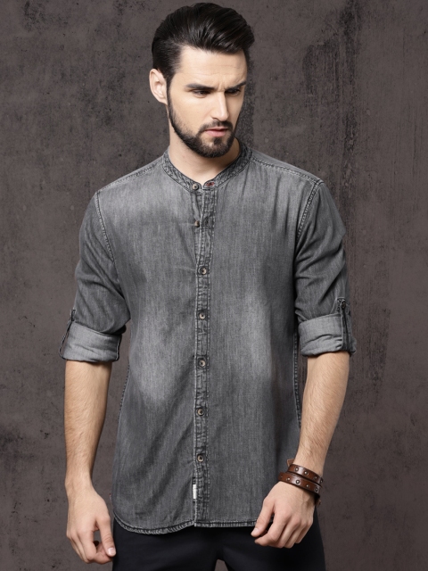 

Roadster Men Grey Regular Fit Faded Denim Casual Shirt