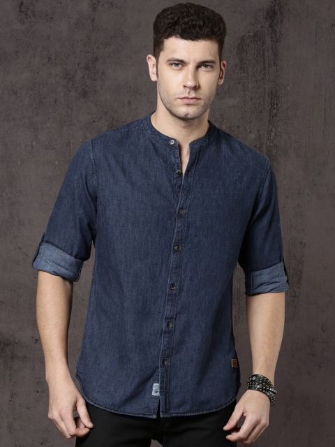 

Roadster Men Blue Regular Fit Solid Casual Chambray Shirt