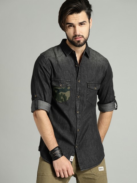 

Roadster Men Black Regular Fit Solid Casual Shirt
