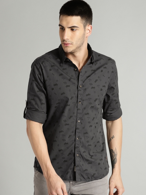 

Roadster Men Charcoal Grey Regular Fit Printed Casual Shirt
