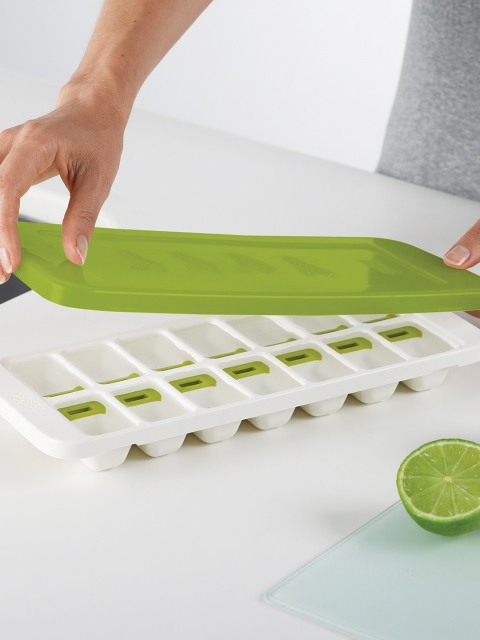 

Joseph Joseph Green & White Quicksnap Ice Cube Tray