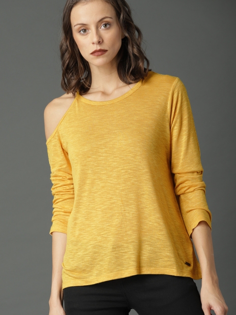 

Roadster Women Mustard Yellow Solid Top
