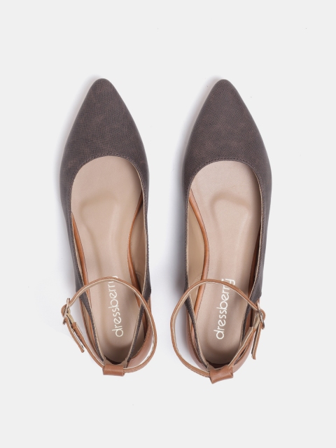 

DressBerry Women Brown Colourblocked Ballerinas