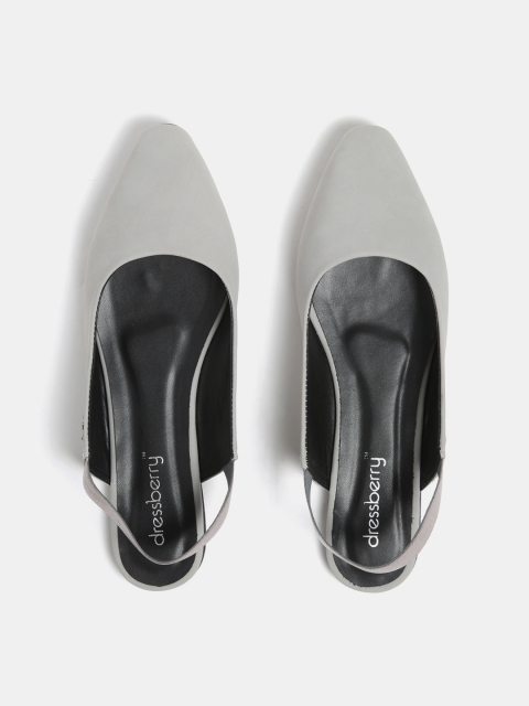 

DressBerry Women Grey Solid Ballerinas