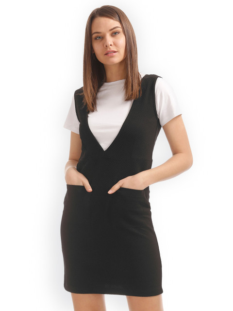 

Sugr Women Black Solid Fit and Flare Dress
