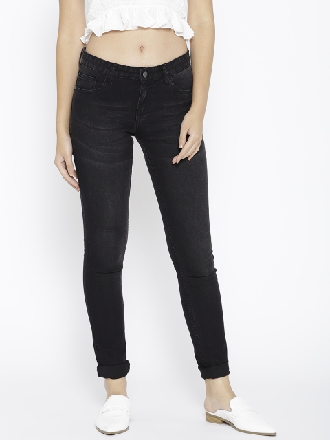 

Newport Women Black Slim Fit Mid-Rise Clean Look Stretchable Jeans