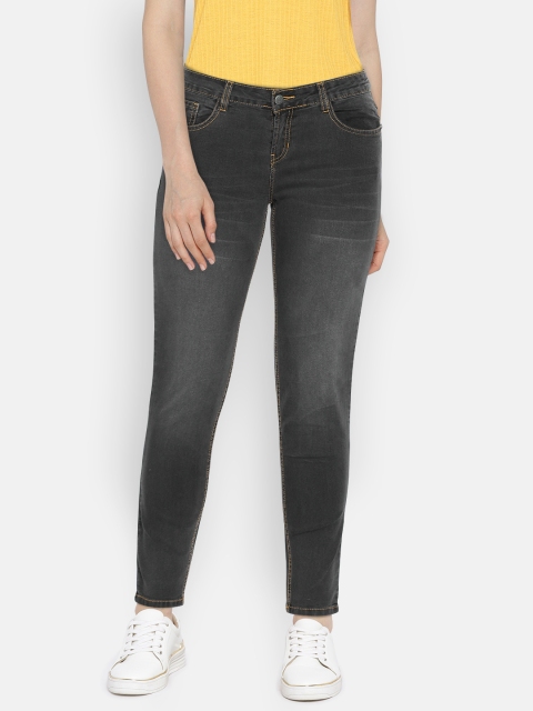

Newport Women Black Skinny Fit Mid-Rise Clean Look Stretchable Jeans