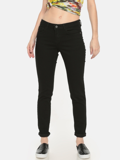 

Newport Women Black Slim Fit Mid-Rise Clean Look Stretchable Jeans