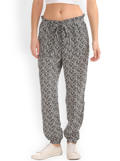 

Sugr Women Black Slim Fit Printed Joggers