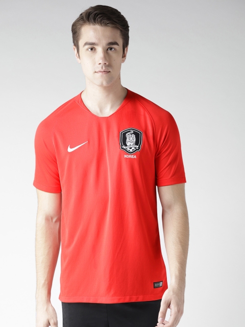 

Nike Red Solid KOR M NK BRT STAD JSY SS HM T-Shirt