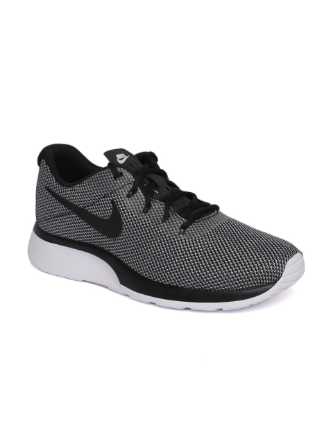 

Nike Men Black & White Tanjun Racer Sneakers