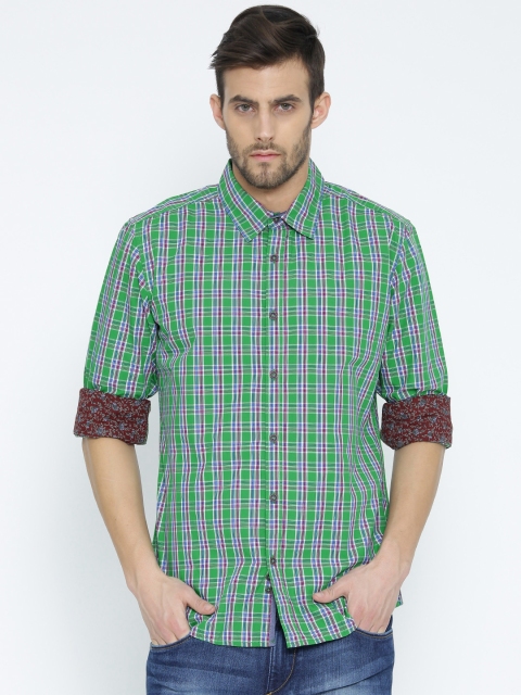 

United Colors of Benetton Men Green Checked Casual Shirt