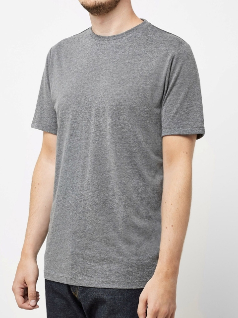 

next Men Grey Solid Round Neck T-shirt