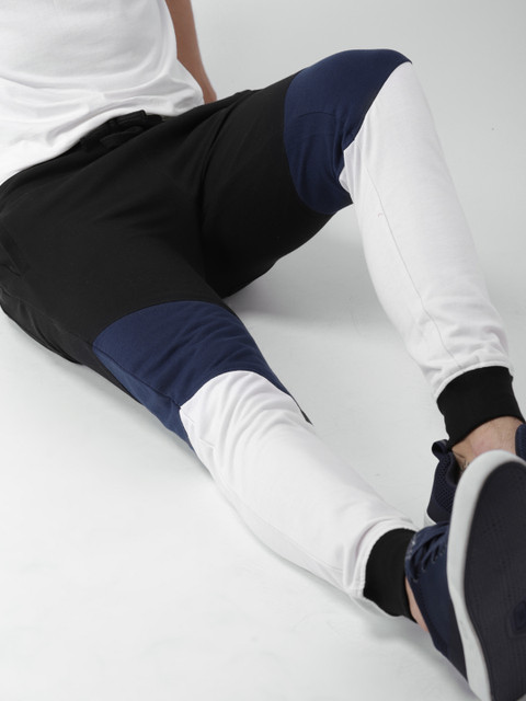 

Harvard Men Black & White Regular Fit Colourblocked Joggers