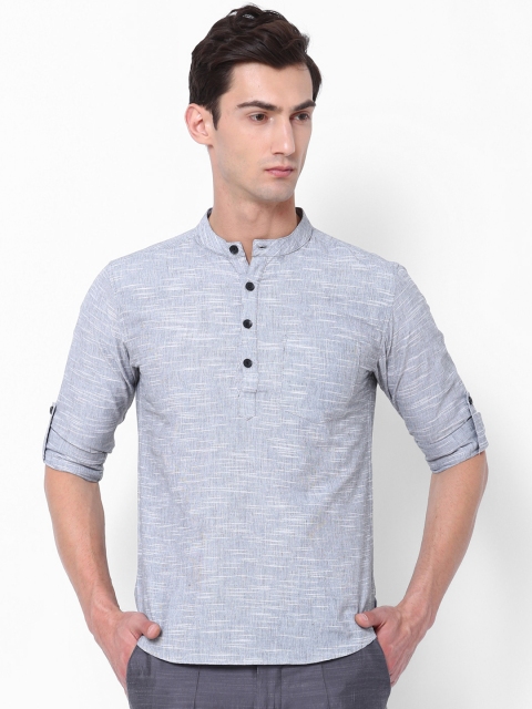 

Svanik Men Grey & White Solid Straight Kurta