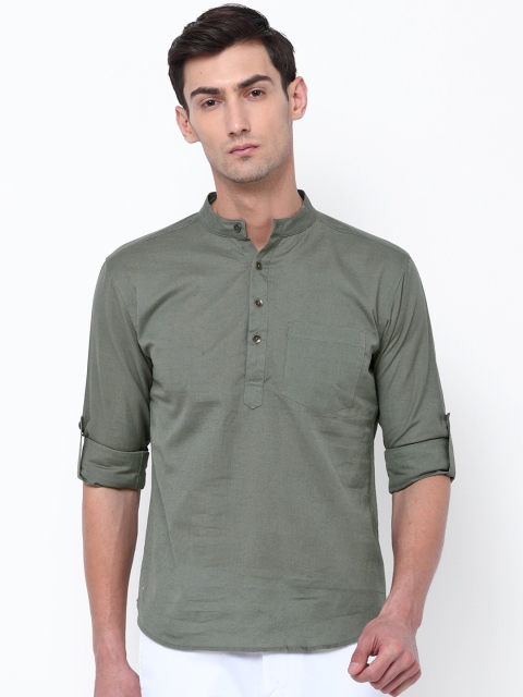 

Svanik Men Green Solid Straight Kurta