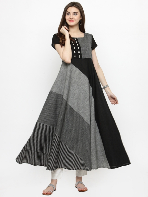 

Varanga Women Grey & White Colourblocked Kurta with Trousers