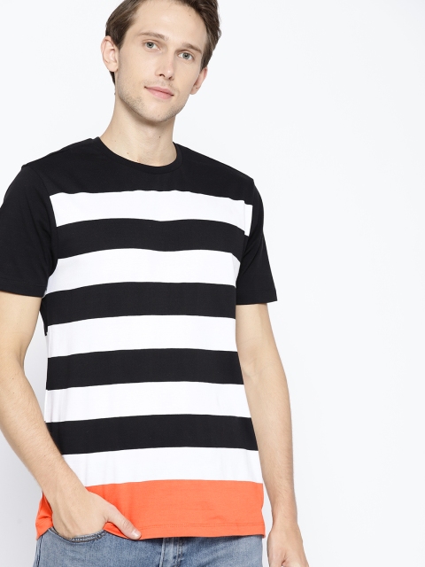 

Harvard Men White & Black Striped Round Neck T-shirt