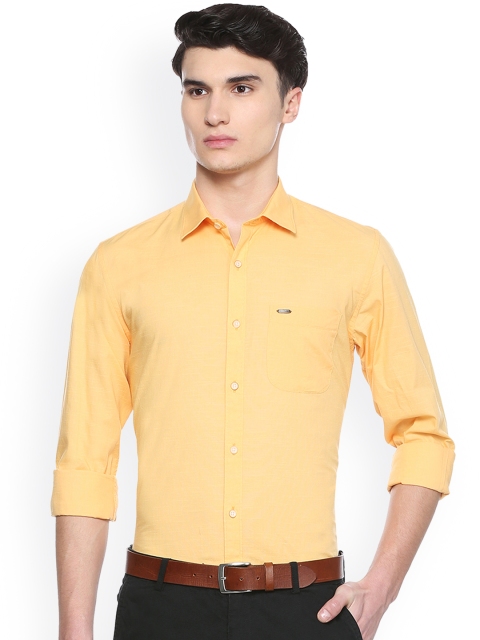 

Peter England Casuals Men Yellow Slim Fit Solid Formal Shirt