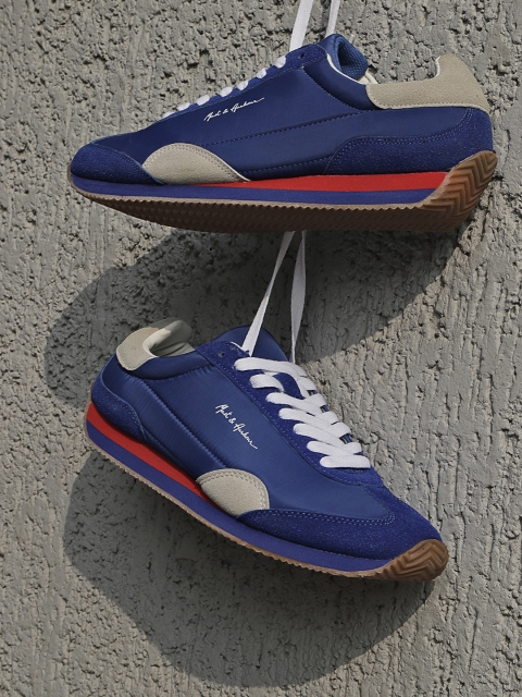 

Mast & Harbour Men Blue Solid Sneakers