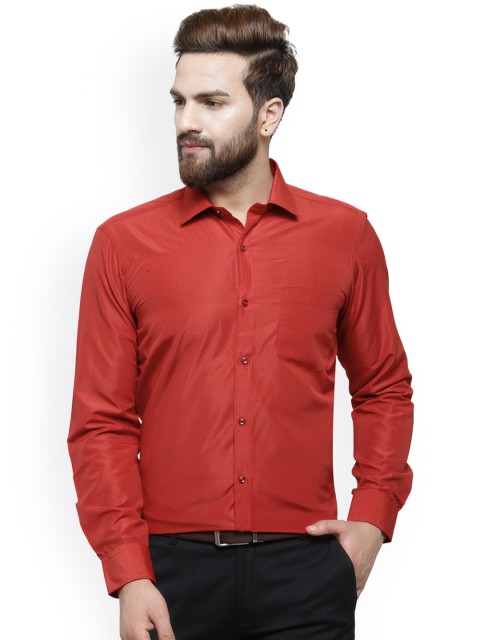 

RG DESIGNERS Men Red Comfort Slim Fit Solid Formal Shirt