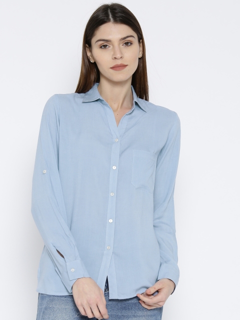 

Vaak Women Blue Regular Fit Solid Casual Shirt