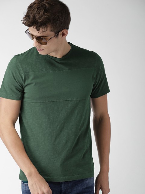 

Mast Harbour Men Green Solid Round Neck Pure Cotton T-shirt