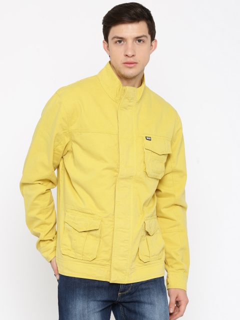 

Arrow Sport Men Yellow Tailored Jacket
