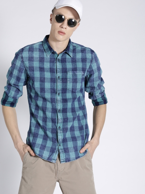 

s.Oliver Men Sea Green & Navy Blue Regular Fit Checked Casual Shirt