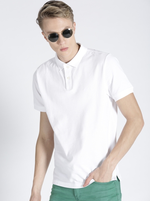 

s.Oliver Men White Solid Polo Collar T-shirt