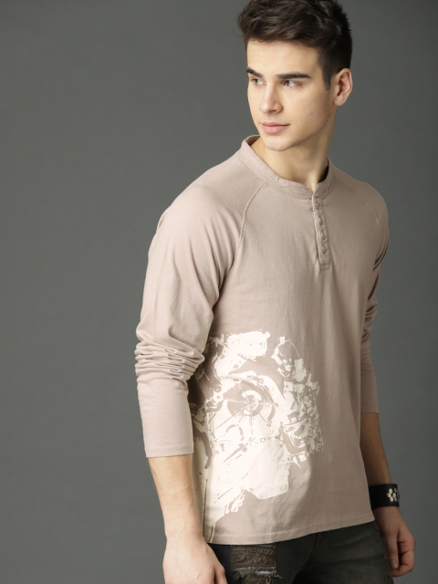 

Roadster Men Beige Printed Henley Neck Pure Cotton T-shirt