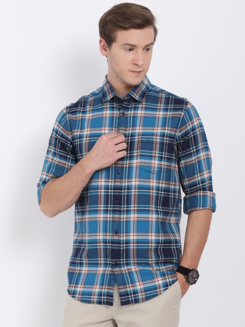 

Crocodile Men Blue & Navy Blue Slim Fit Checked Casual Shirt