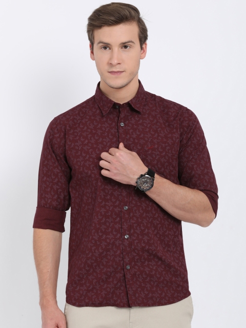 

Crocodile Men Maroon Slim Fit Self Design Casual Shirt