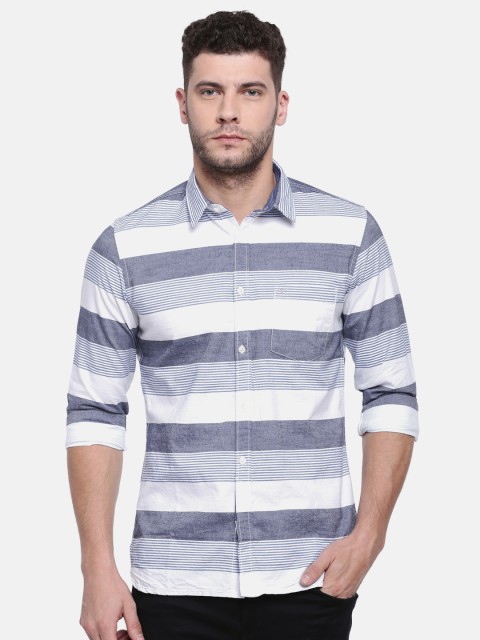 

Lee Cooper Men Blue Contemporary Regular Fit Striped Casual Shirt