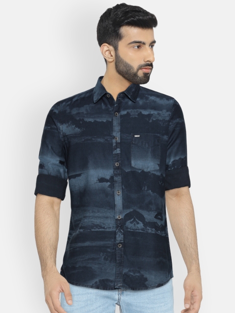 

Lee Cooper Men Blue Contemporary Fit Printed Casual Shirt