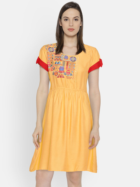 

Bronz Yellow Embroidered Tunic