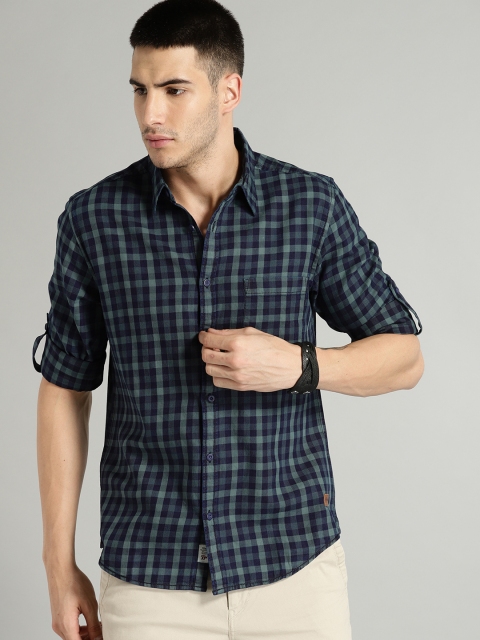 

Roadster Time Travlr Men Blue Checked Casual Shirt