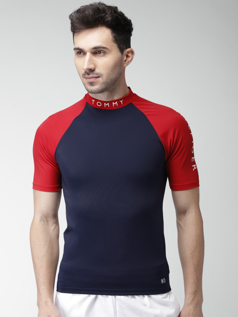 

Tommy Hilfiger Men Navy RASHGUARD LS Solid Swim T-shirt, Navy blue