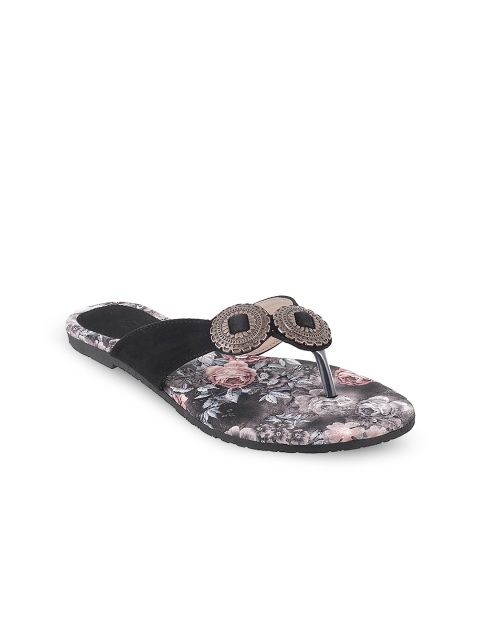 

Metro Women Black Printed Synthetic One Toe Flats