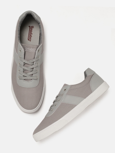 

Roadster Men Grey Solid Sneakers