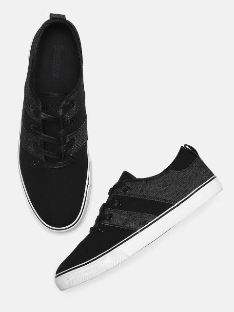 

Roadster Men Black Sneakers