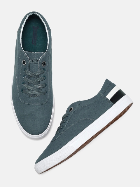 

Roadster Men Blue Sneakers