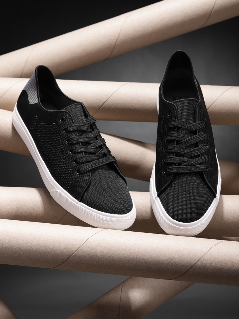 

Kook N Keech Men Black Solid Sneakers