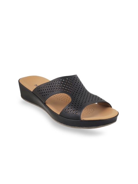 

Mochi Women Black Solid Sandals