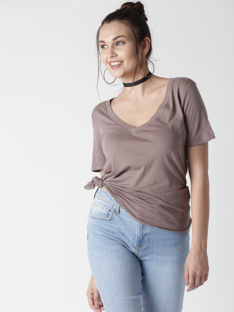 

FOREVER 21 Women Taupe Solid V-Neck T-shirt
