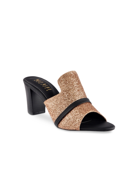 

Wet Blue Women Gold-Toned Solid Peep Toes