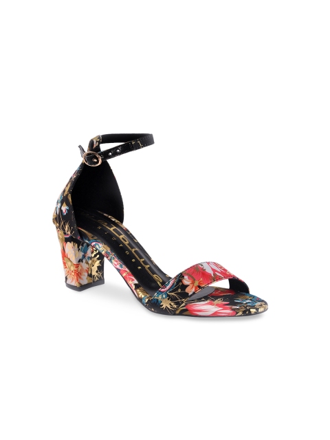 

Wet Blue Women Multicoloured Printed Sandals, Multi