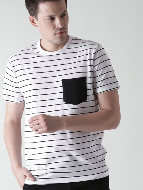 

FOREVER 21 Men White & Black Striped Round Neck T-shirt