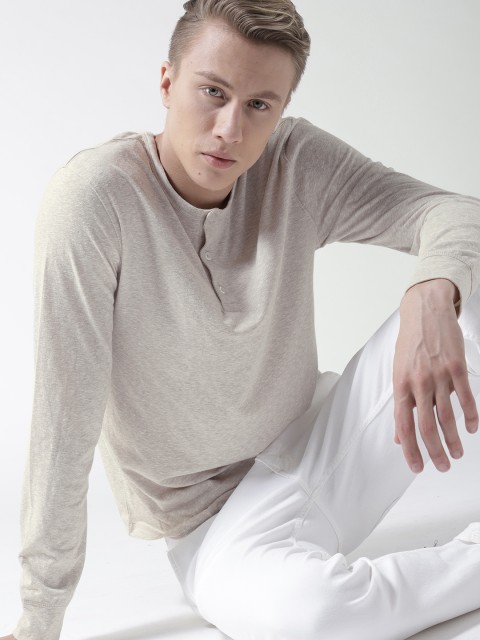

FOREVER 21 Men Taupe Solid Henley Neck T-shirt