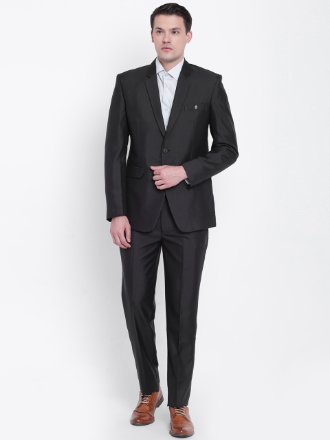 

Manish Creations Charcoal Grey Solid Single-Breasted Formal Suit